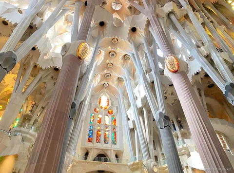 Panoramica del tour di un giorno tra le case di Gaudí e la Sagrada Familia