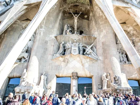 Scala a chiocciola sulla visita alle torri della Sagrada Familia