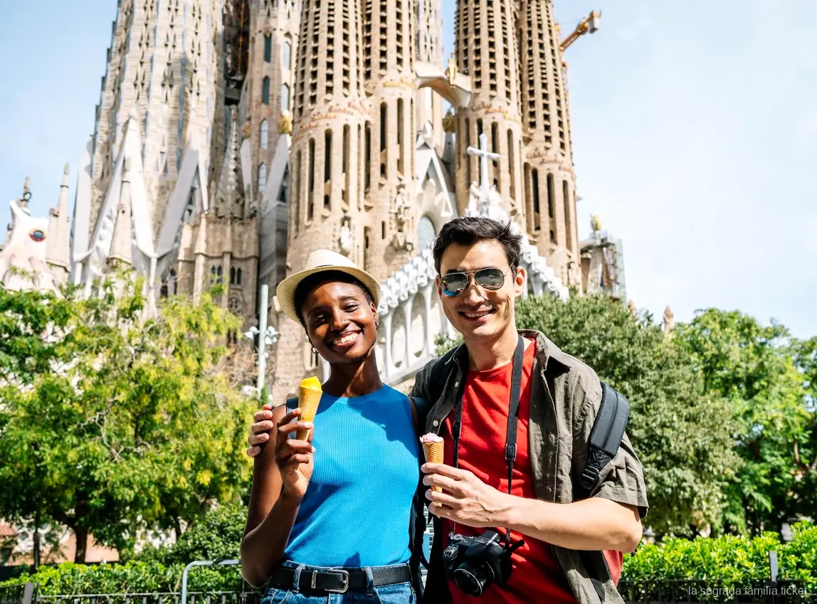 Small group on the budget Sagrada Familia facade tour