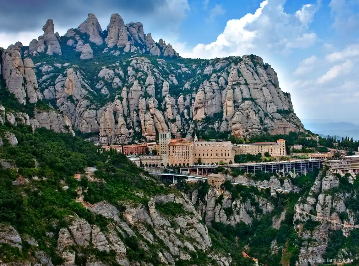 Sagrada Familia skip-the-line stop on the Montserrat day trip