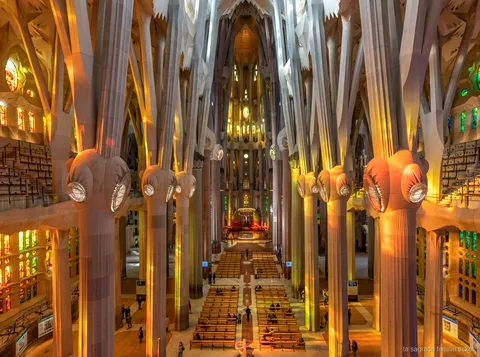 Sagrada Familia entry ticket visitor using the audio guide app inside