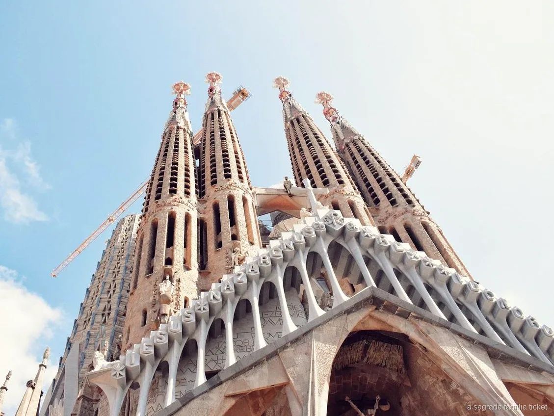 Panoramablick über Barcelona von den Türmen der Sagrada Familia